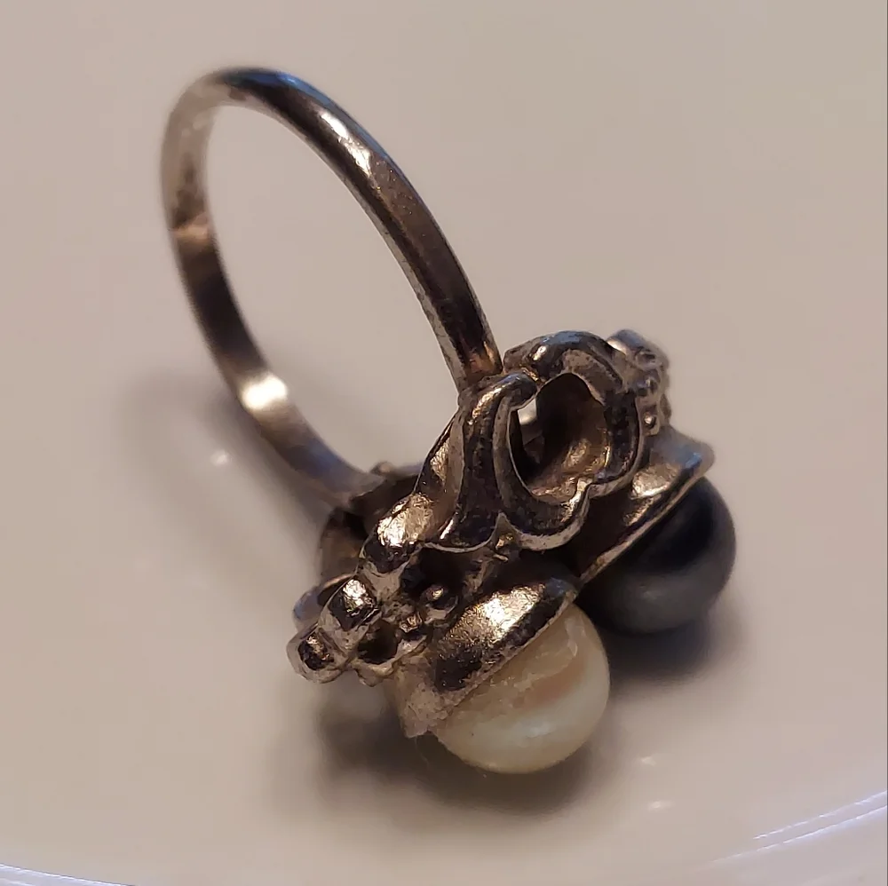 Vintage 10k WG Plated Silver White & Black Pearls Chunky Adjustable Ring RARE